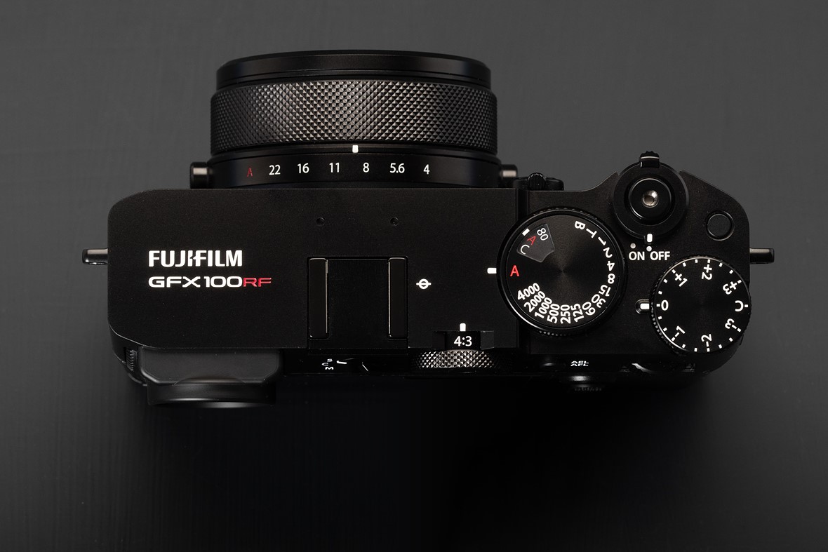 Fujifilm GFX100RF – 102 MP w średnim formacie BEZ MOŻLIWOŚCI zmiany obiektywu!